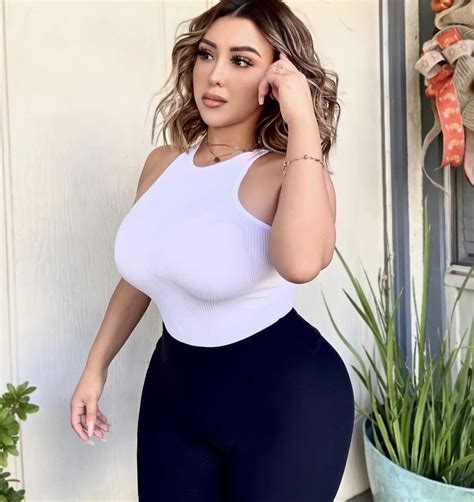 curvy nude latinas|Latina Curvy Porn Pics & Naked Photos